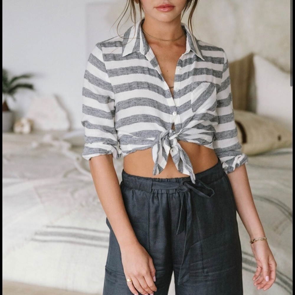 Chaser Women’s Striped Long Sleeve Button Down Size M